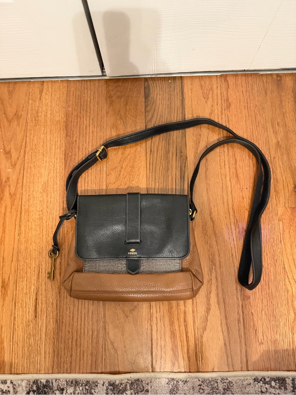 Fossil “Kinley” Crossbody Bag Two-Tone Black and Brown Crossbody Bag
